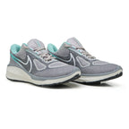 Tênis Nike Vomero 17