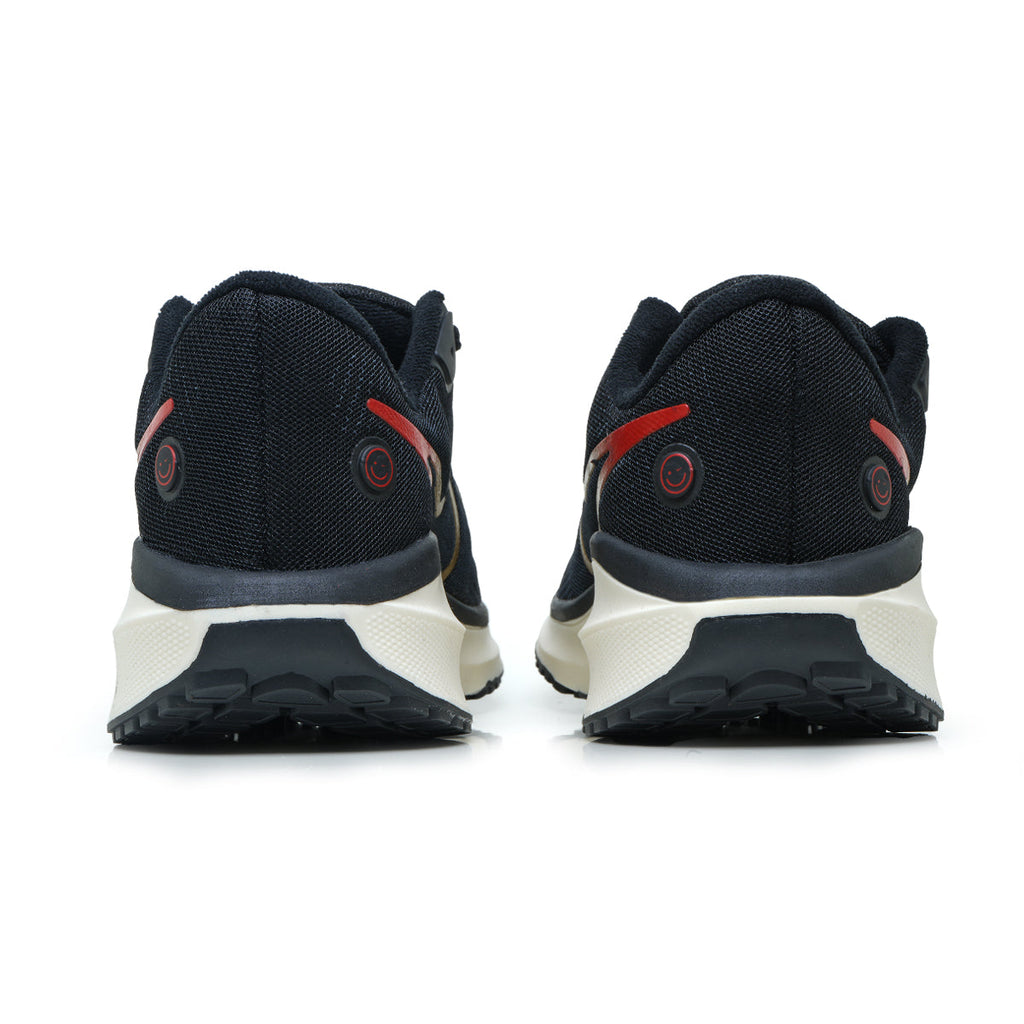 Tênis Nike Vomero 17